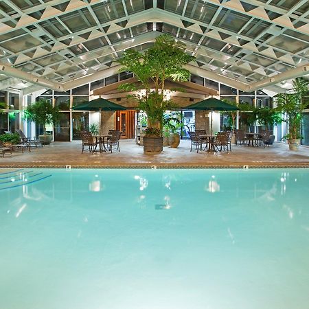 Best Western Okemos/East Lansing Hotel & Suites Bagian luar foto