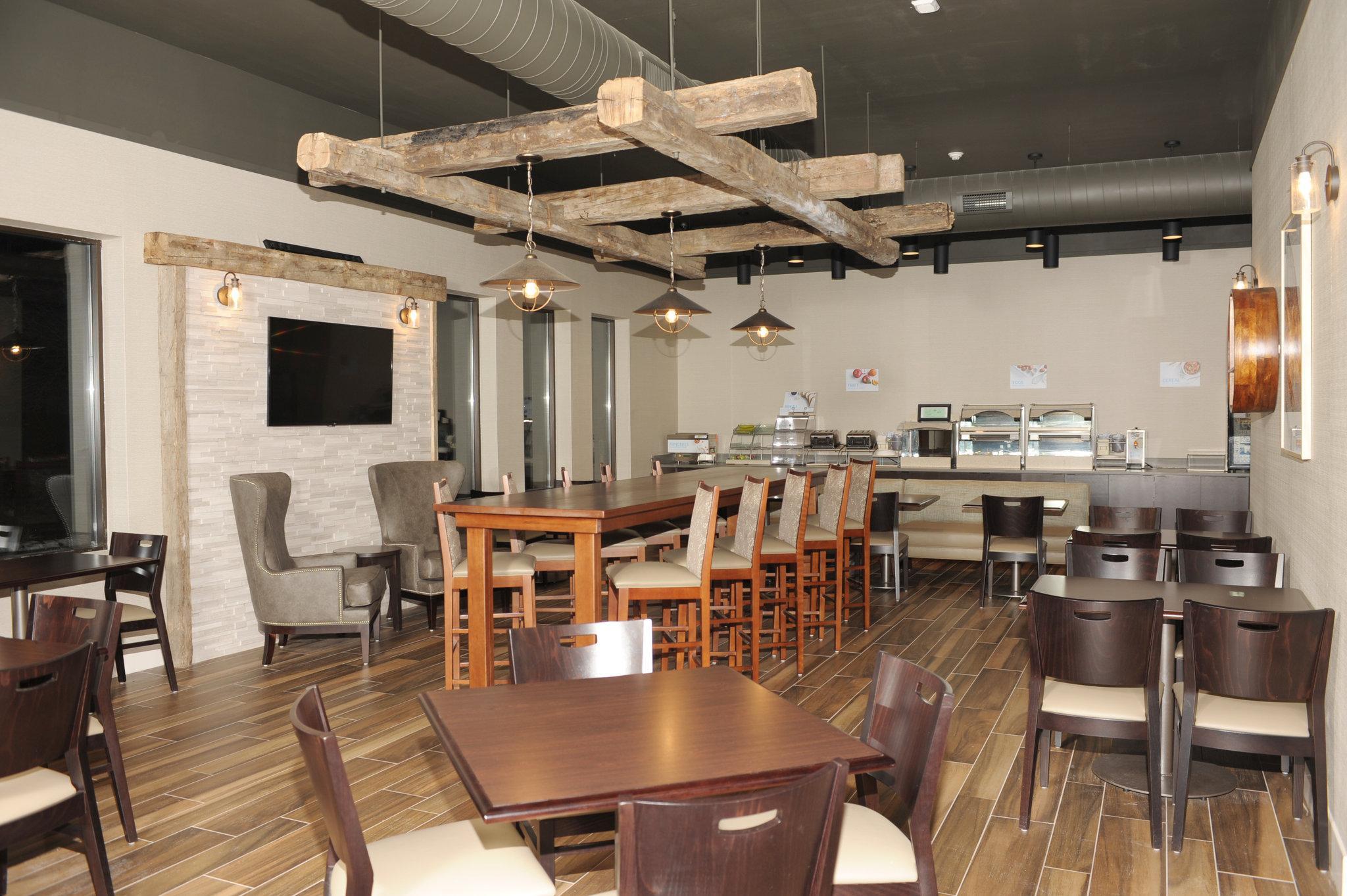 Best Western Okemos/East Lansing Hotel & Suites Bagian luar foto