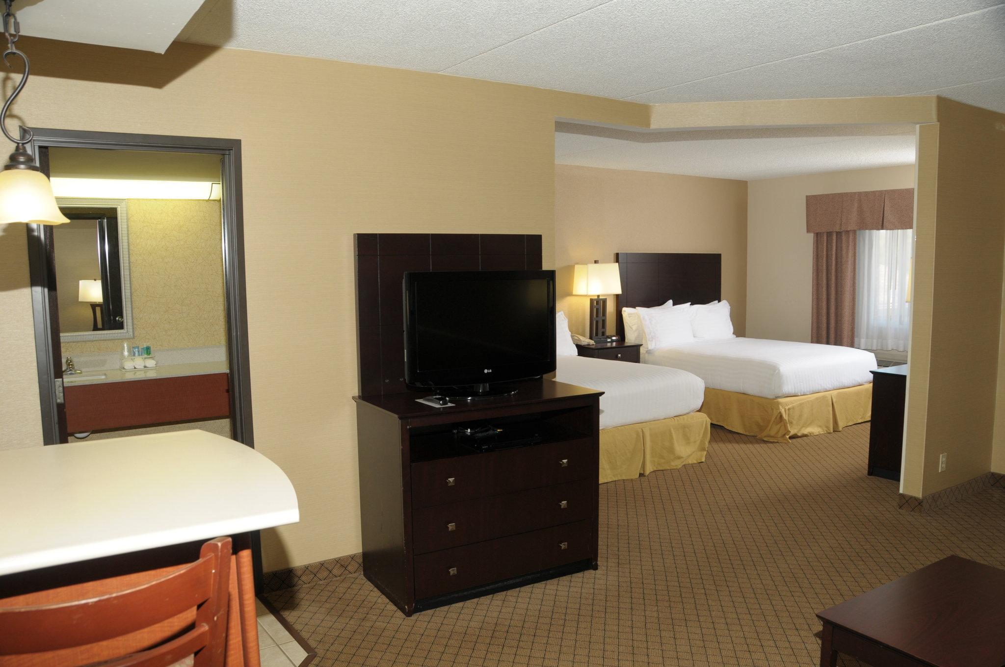 Best Western Okemos/East Lansing Hotel & Suites Bagian luar foto