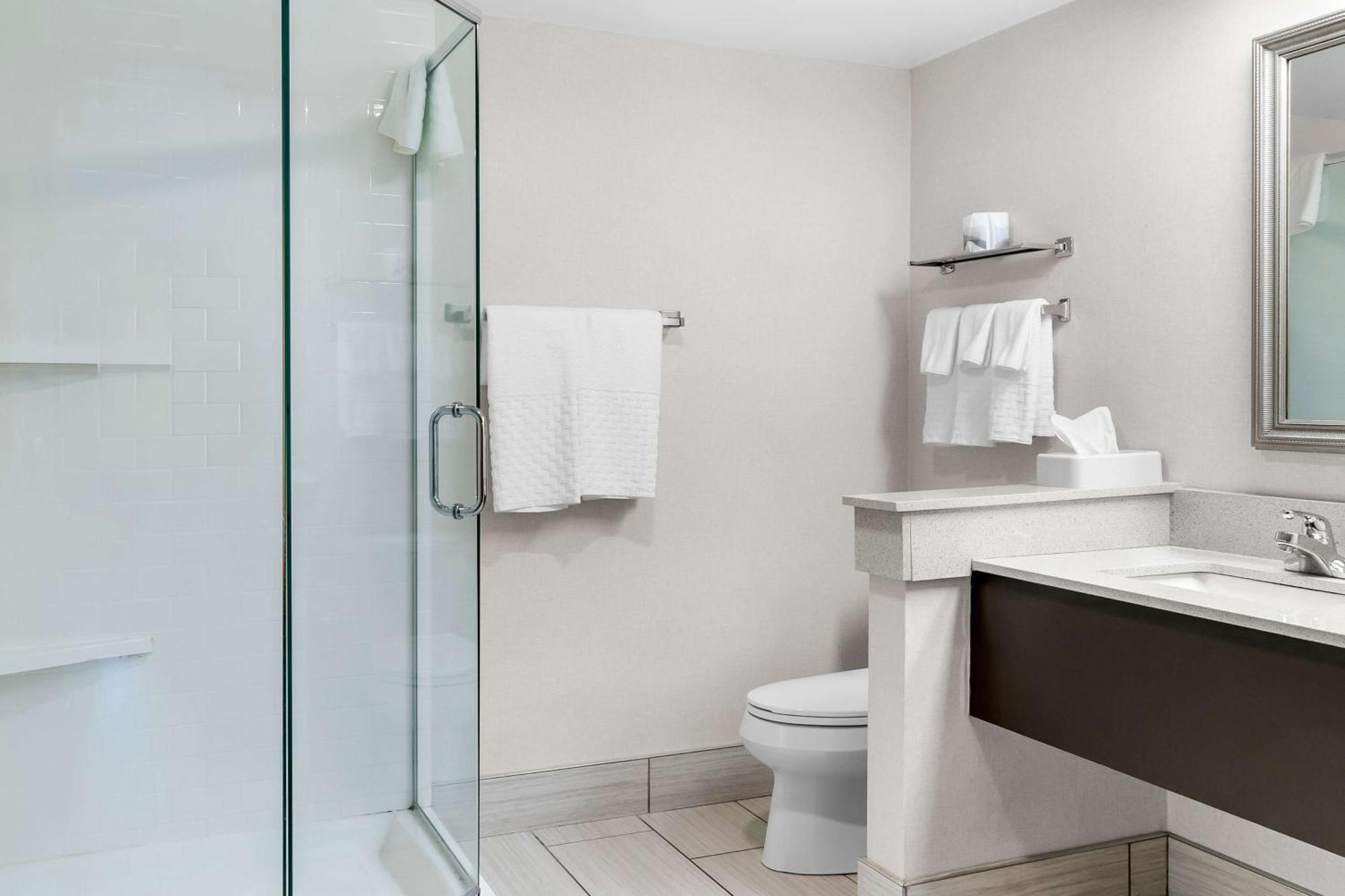 Best Western Okemos/East Lansing Hotel & Suites Bagian luar foto