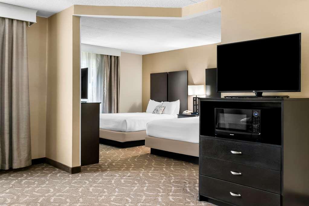 Best Western Okemos/East Lansing Hotel & Suites Ruang foto